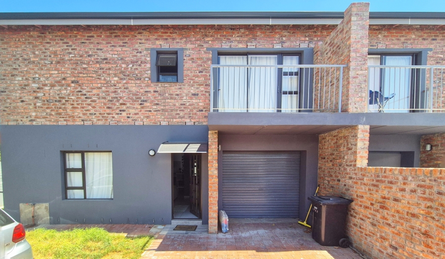 3 Bedroom Property for Sale in Esterville Western Cape